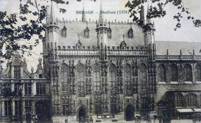 Pocztówka przedstawiająca Stadhuis w Brugii, ok. 1912